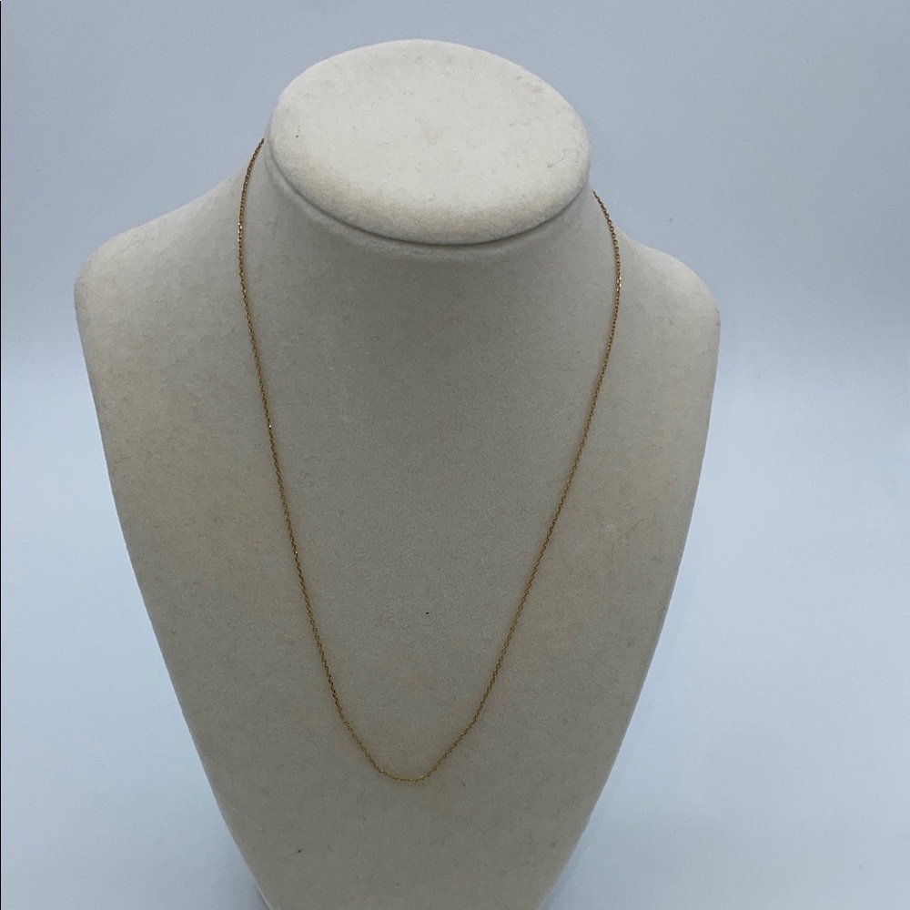 Elegant Gold Chain Necklace